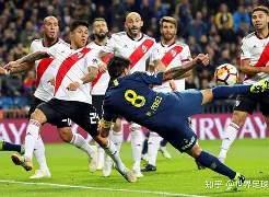 米兰体育官网-今晨突围战来临,波尔图围绕欧超杯刷新队史纪录,目标明确,心理建设被强调(波特和劳勒的激励模式中告诉人们)