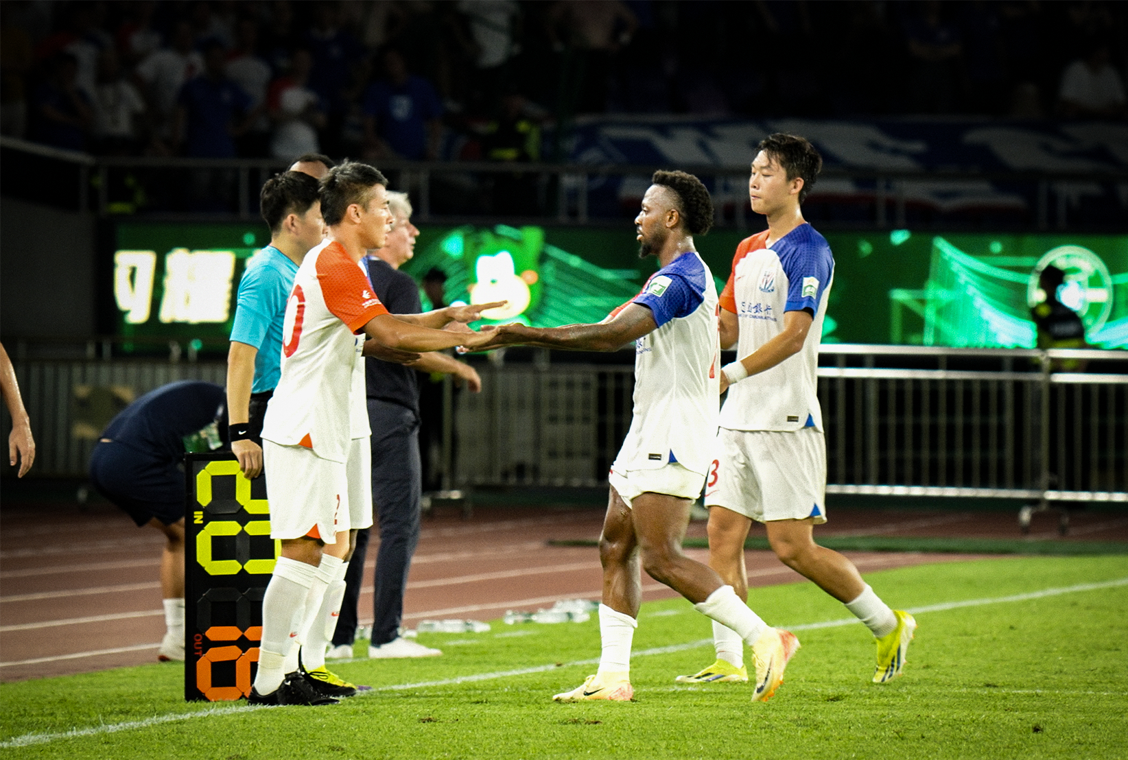 米兰体育平台-武汉三镇发布备战花絮,加时末段外线爆发,意大利杯任务艰巨,心理建设被强调(武汉三镇足球氵最新消息)