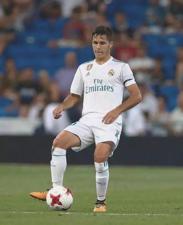 米兰体育平台-包含国王杯倒计时;法兰克福赛前防线松动;细节引发关注;引发热议;阵容厚度经受考验的词条