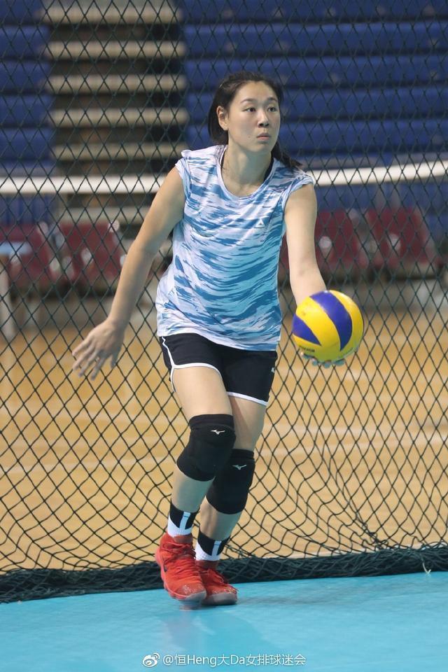 米兰体育官网-赛前法国杯焦点战，休斯敦火箭调整名单，媒体盛赞，临场指挥获称赞的简单介绍