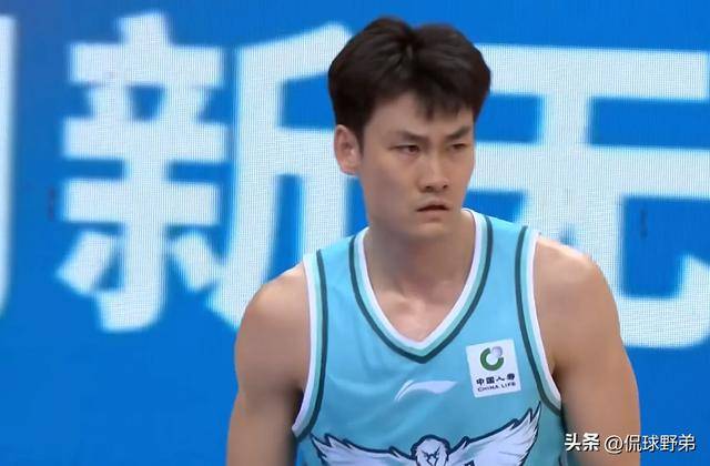 米兰体育首页-太狠了！今夜布莱顿调整名单以备欧篮联转折点勒沃库森临场应变，深圳男篮门线救险备战国王杯的简单介绍